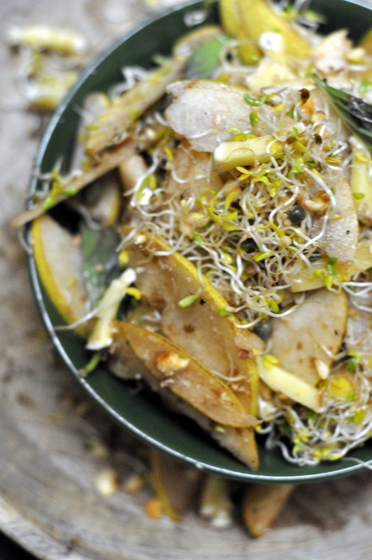 Pear And Alfalfa Sprouts Salad Recipe