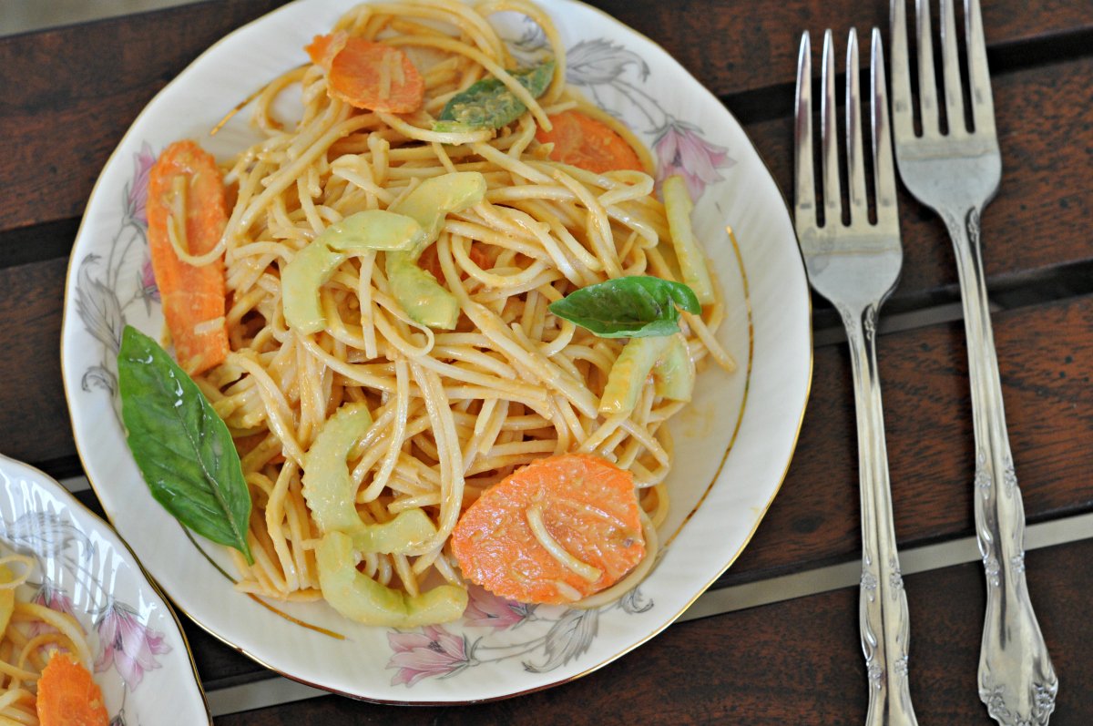 Sesame Noodle Salad with Raw Carrots, Cucumbers & Spicy Peanut Dressing
