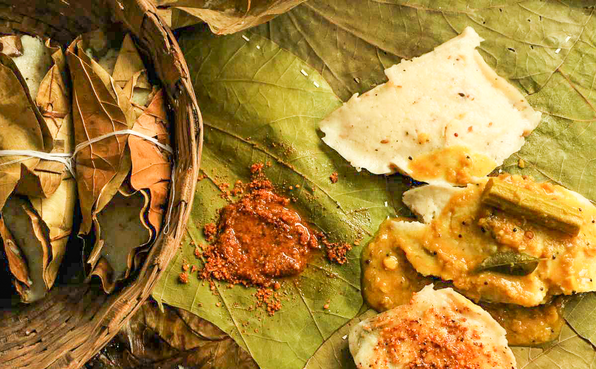 Thonnai Idli Recipe (Dried Leaves Idli)