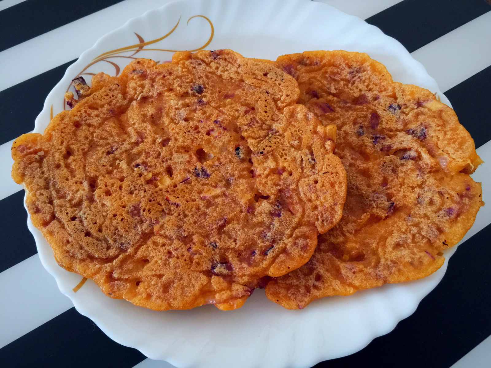 Konkani Style Cabbage Sanna Polo Recipe - Savory Cabbage Dosa