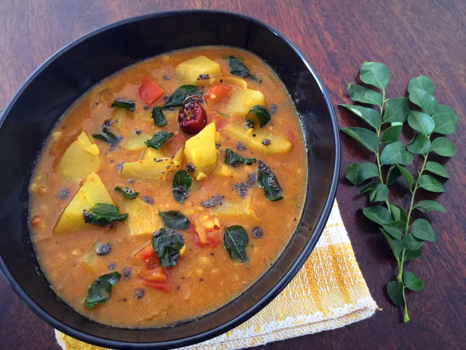 चाउ चाउ सांबर रेसिपी - Chow-Chow Sambar (Recipe In Hindi) चाउ चाउ सांबर रेसिपी - Chow-Chow Sambar (Recipe In Hindi)