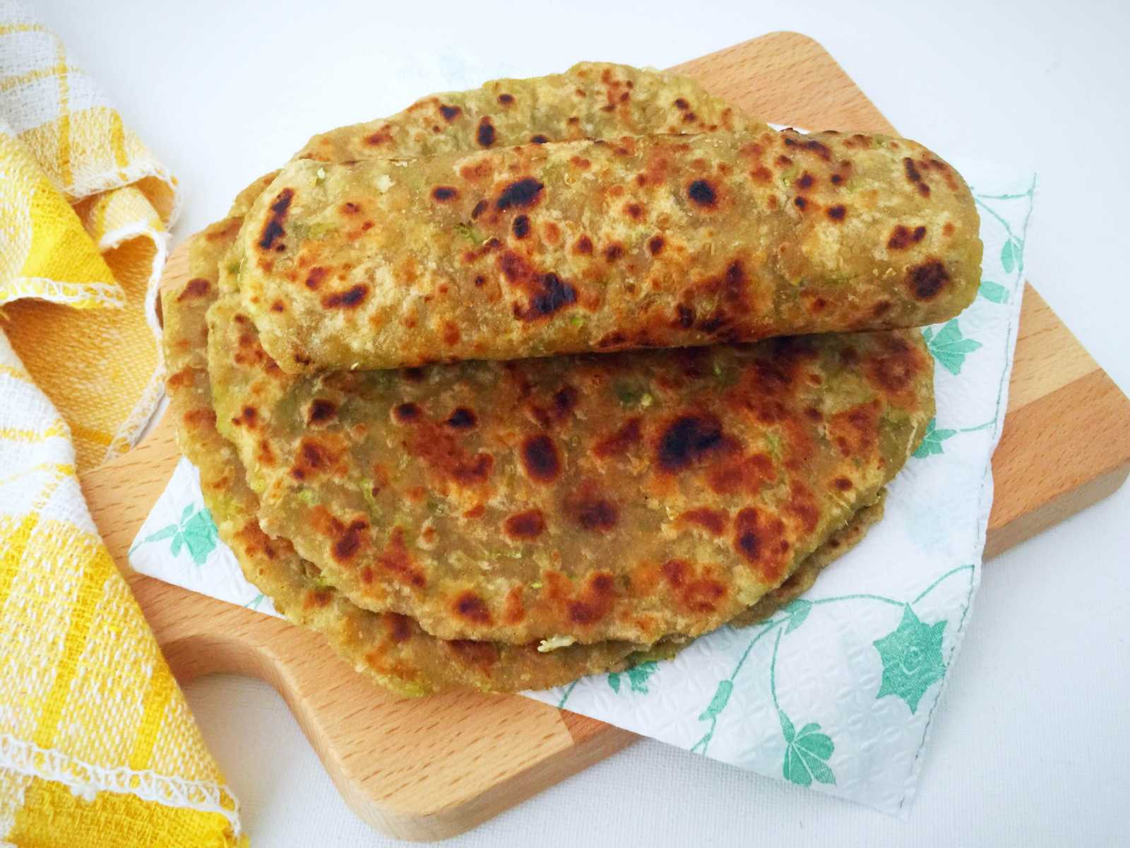 Lauki Paratha Recipe - Bottle Gourd Flatbread