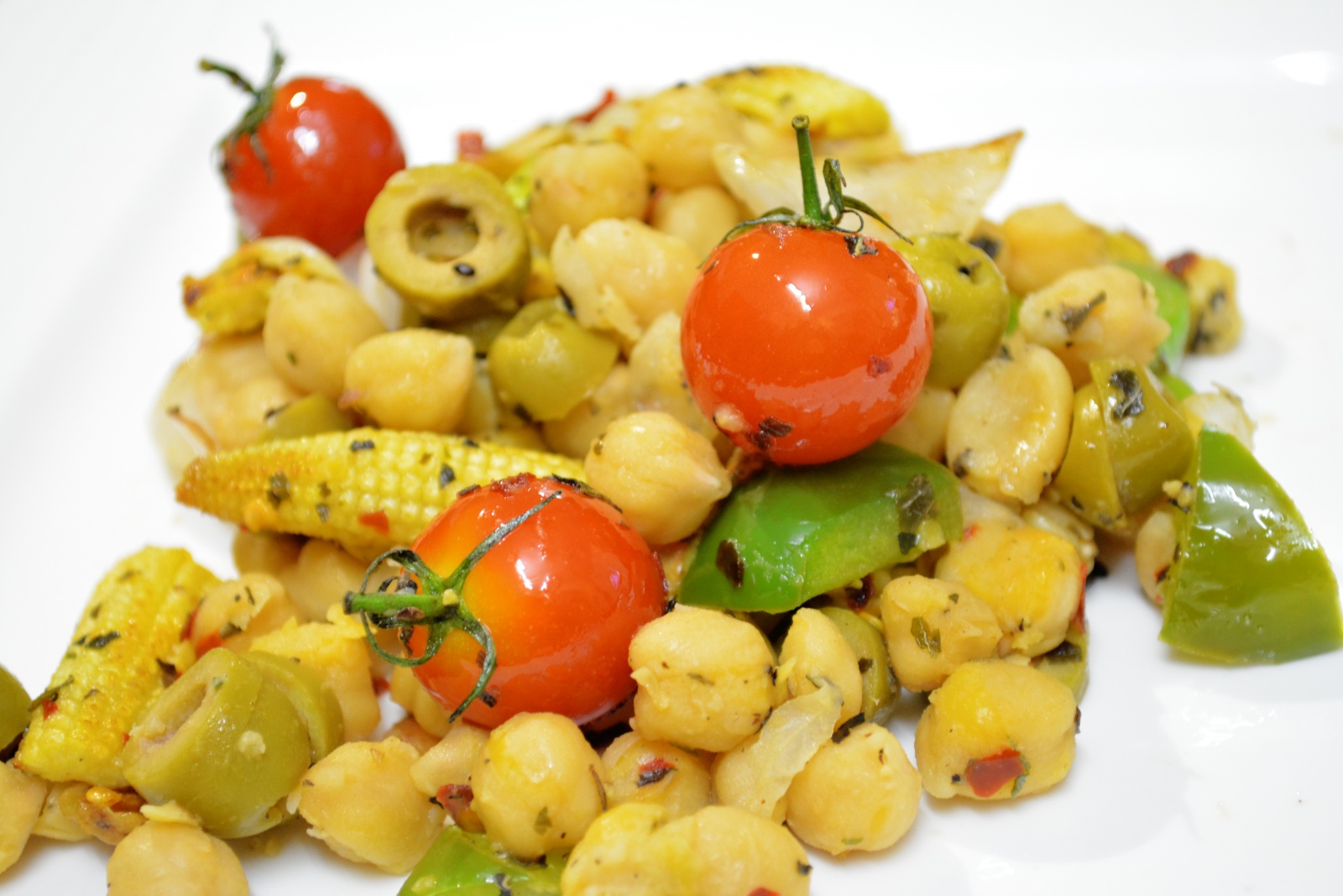 Chickpea Salad with Cherry Tomatoes,Olives and Capsicum Recipe