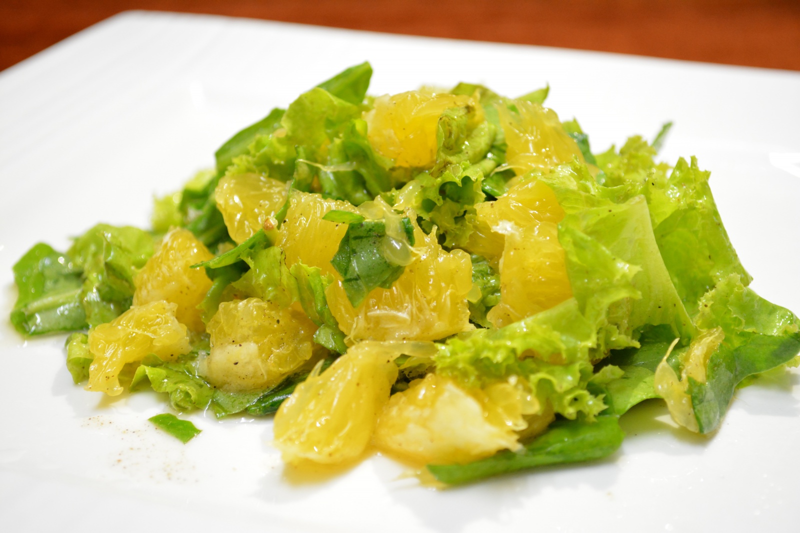 Lettuce, Orange And Spinach Salad Recipe