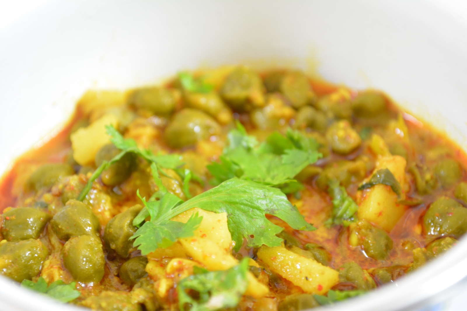 Lilve Ki Sabzi Recipe (Green Chickpea Curry)