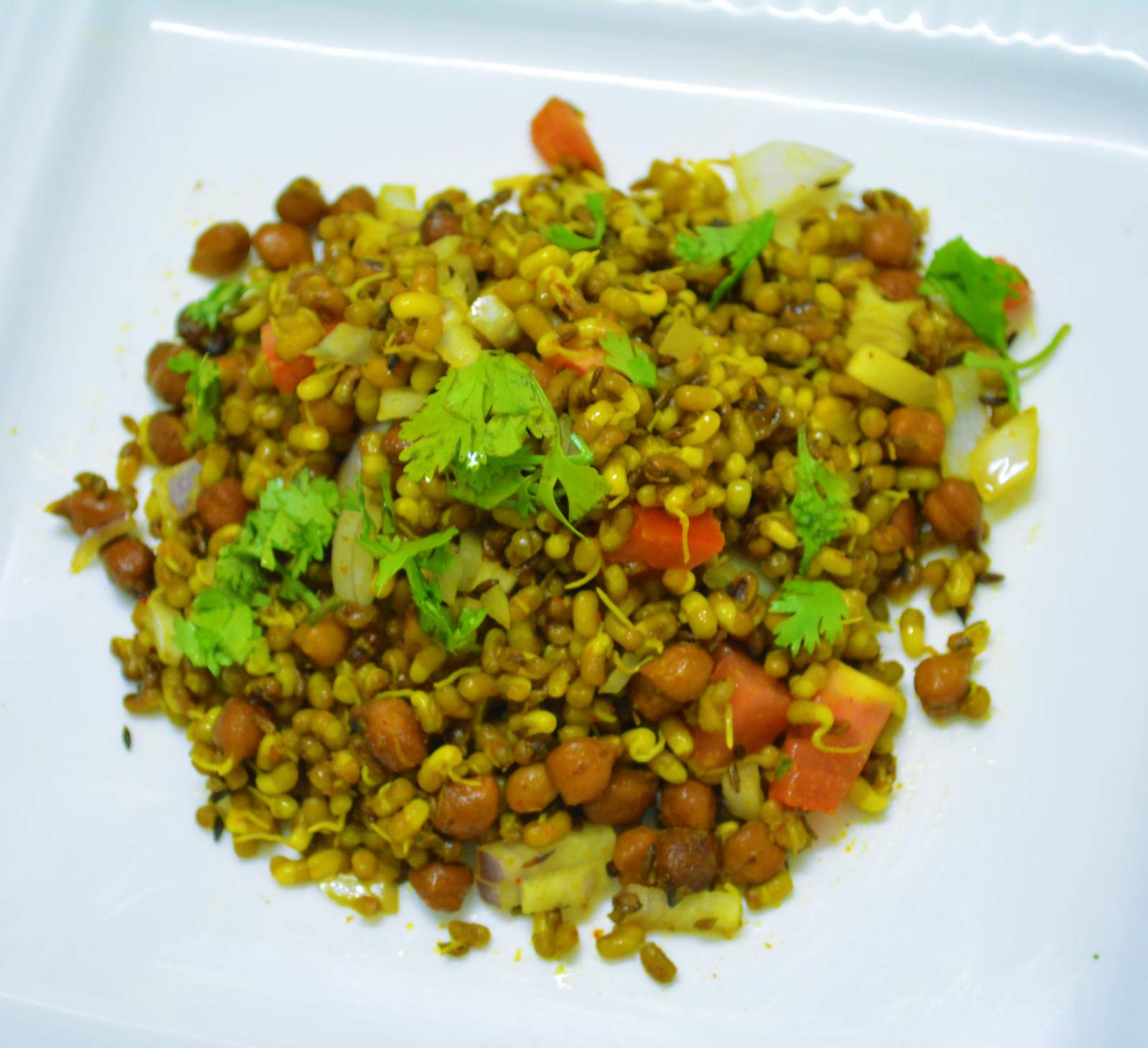 Matki Kala Chana Salad Recipe 