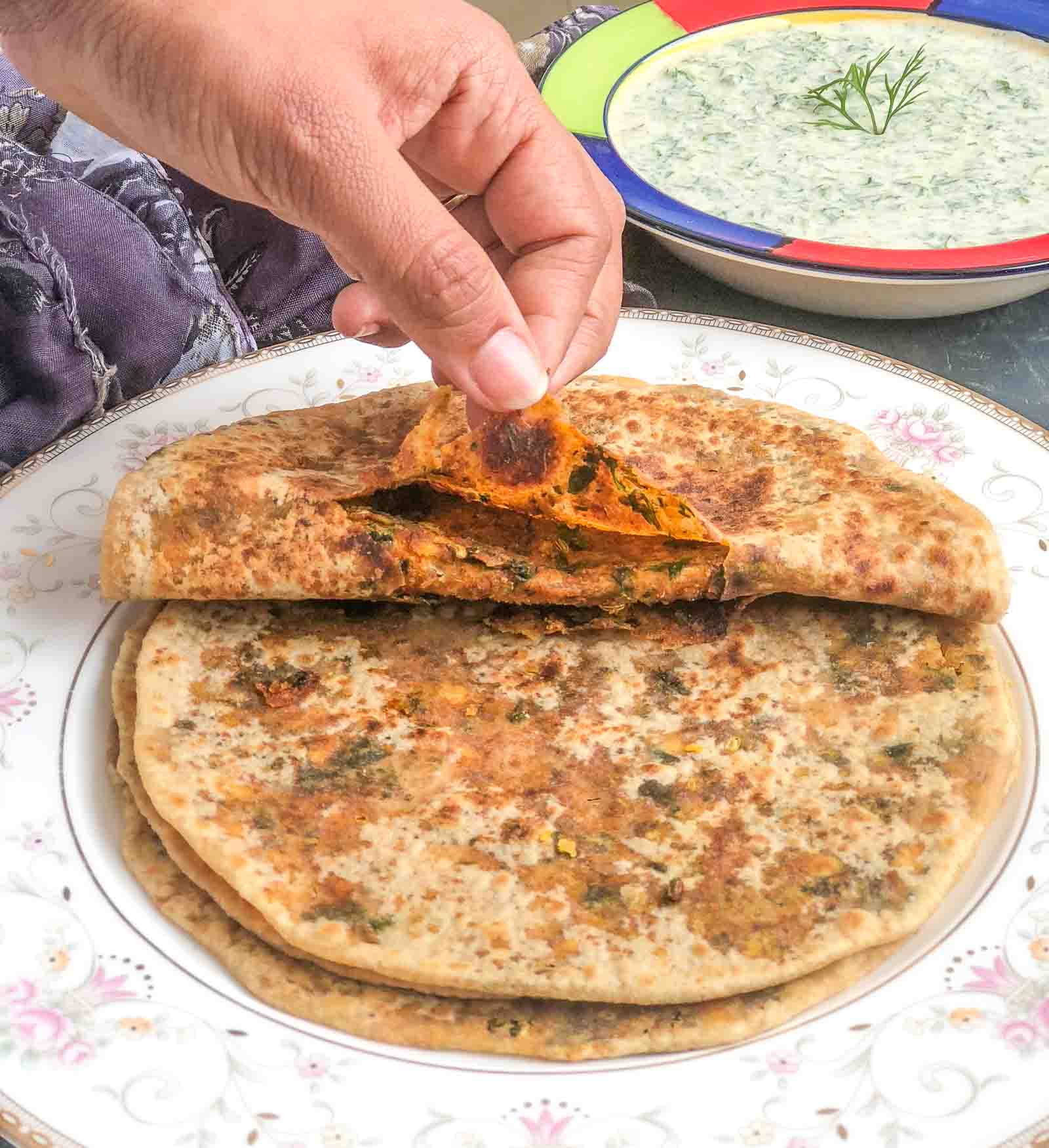 Besan Methi Paratha Recipe 