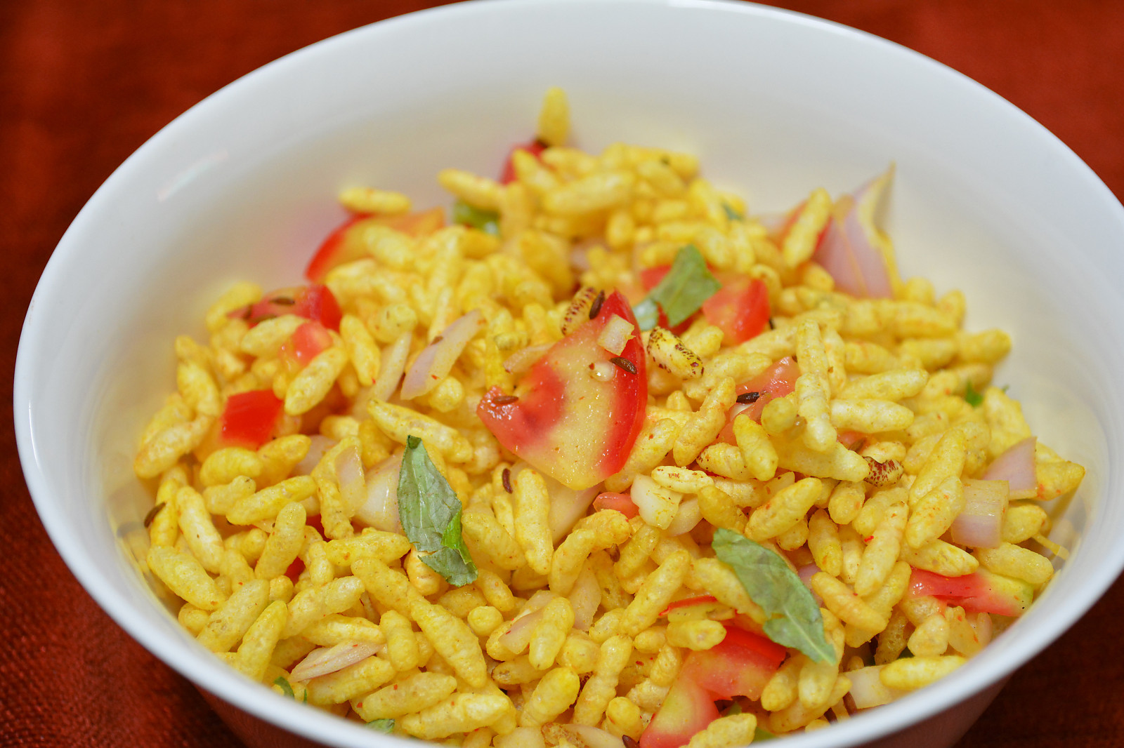 Mumbai Style Spicy Murmura Recipe (Spicy Roasted Puffed Rice)