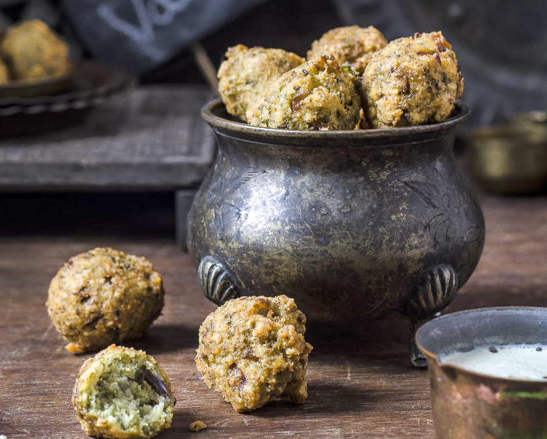 Whole Moong Dal Vada Recipe