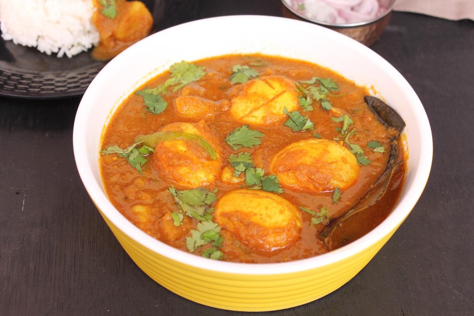 बंगाली अंडे की सब्ज़ी रेसिपी - Bengali Egg Curry (Recipe In Hindi)
