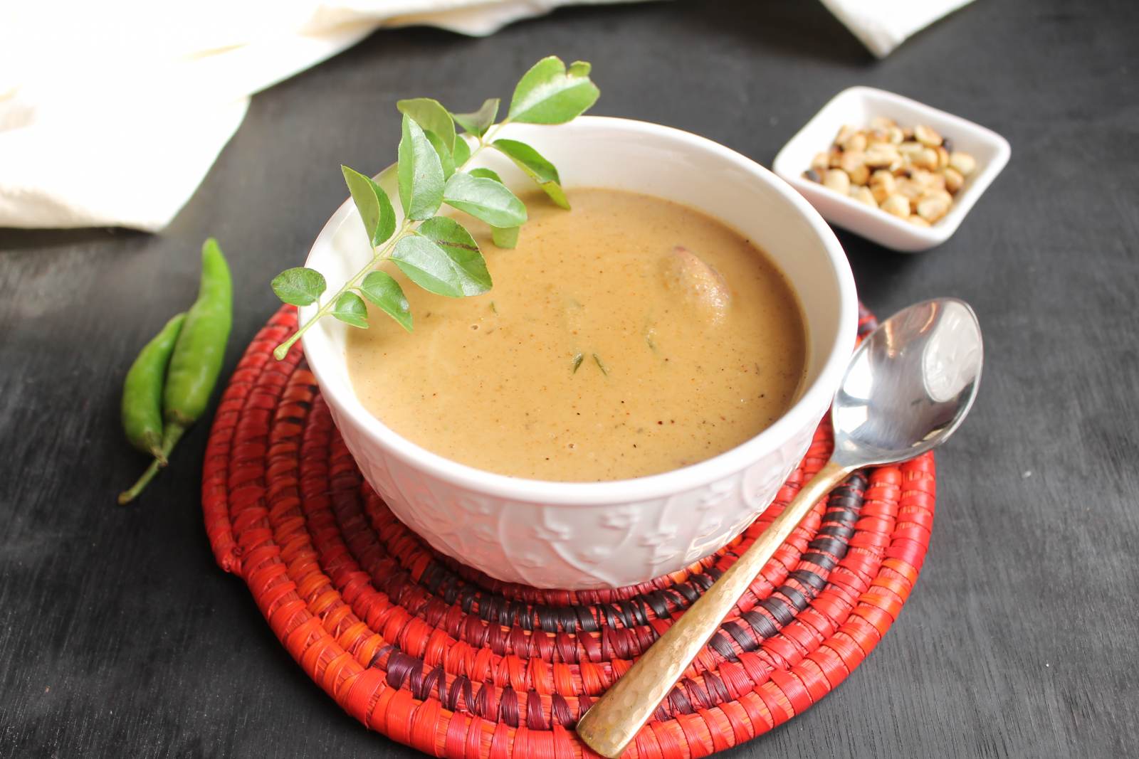 मूंगफली की करी रेसिपी - Peanut Curry (Recipe In Hindi)