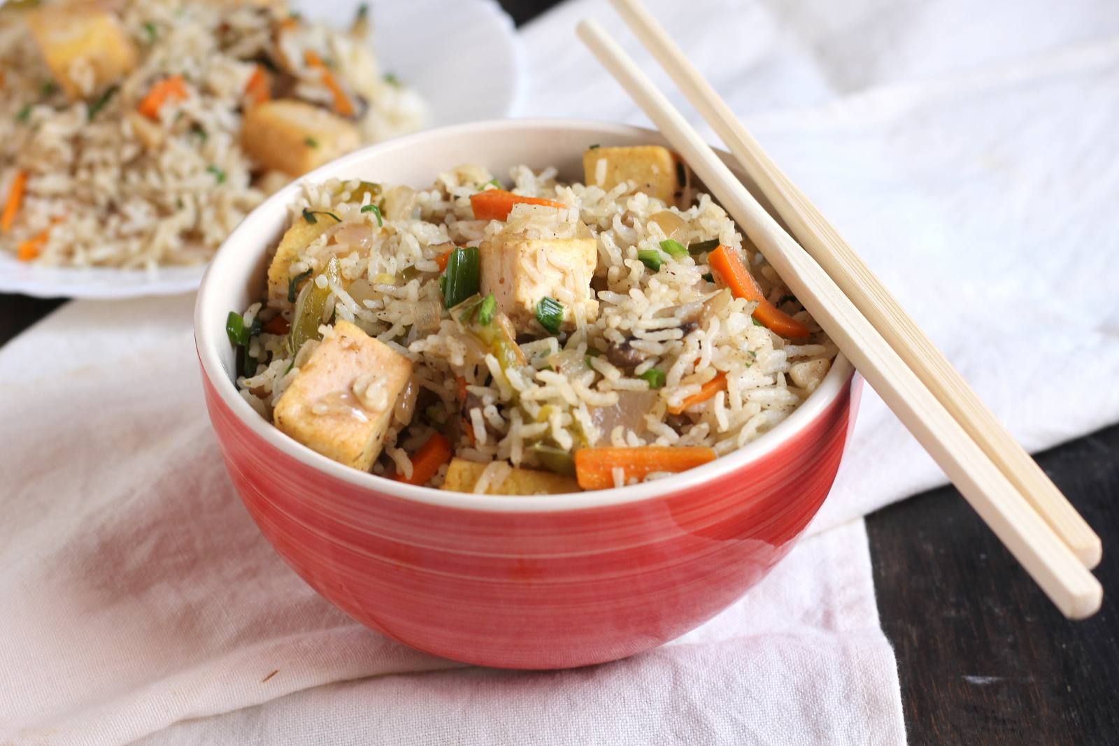 टोफू फ्राइड राइस रेसिपी - Tofu Fried Rice (Recipe In Hindi) टोफू फ्राइड राइस रेसिपी - Tofu Fried Rice (Recipe In Hindi)