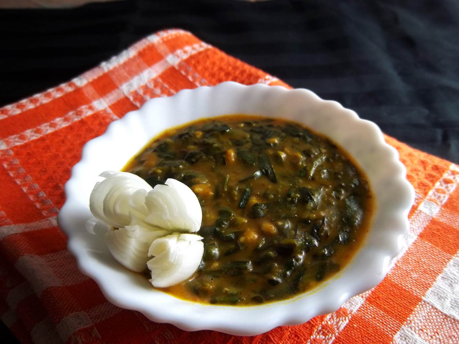 मेथी की सब्ज़ी रेसिपी - Methi Leaves Curry (Recipe In Hindi )