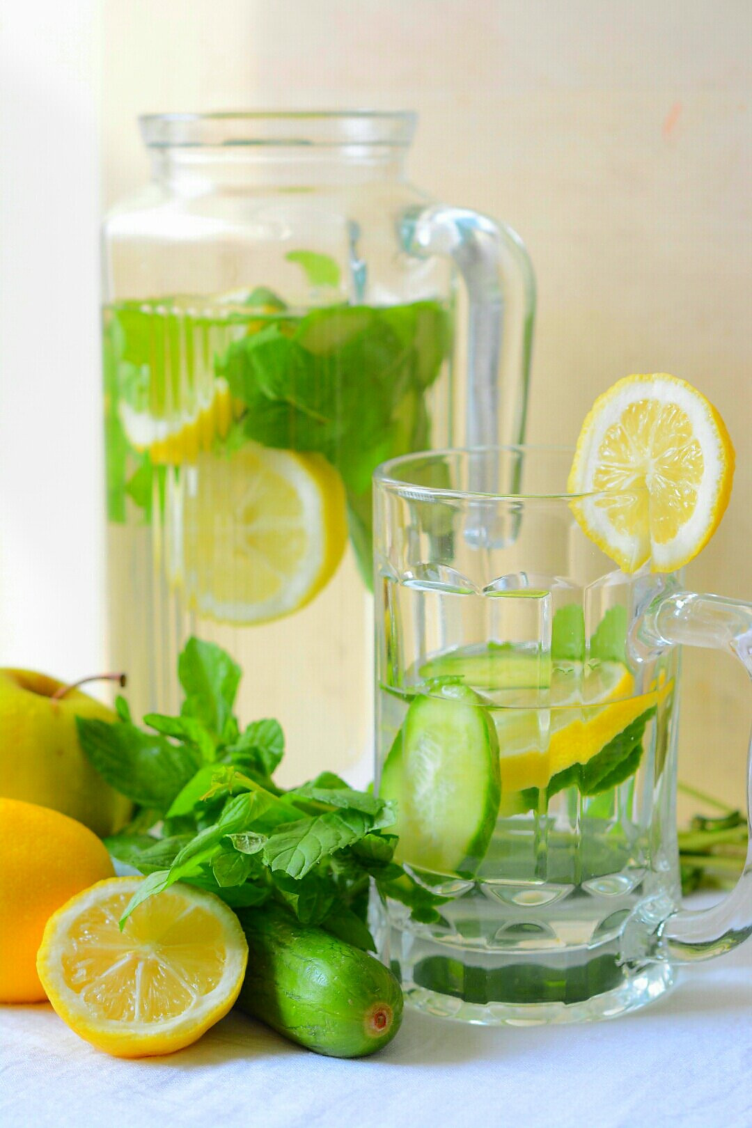 Lemon Cucumber Detox Water Recipe