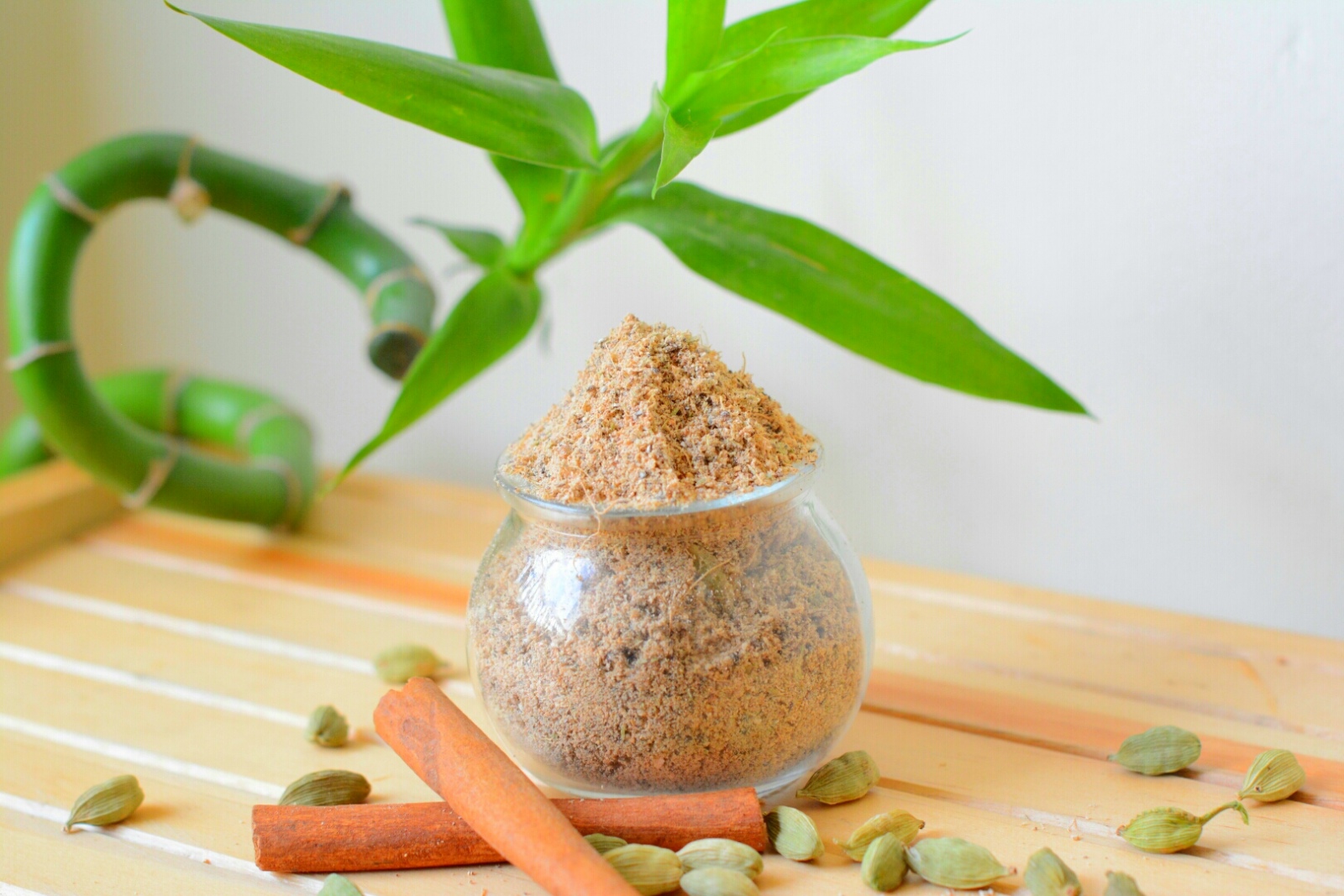 चाय मसाला पाउडर रेसिपी - Indian Tea Masala Powder Recipe 