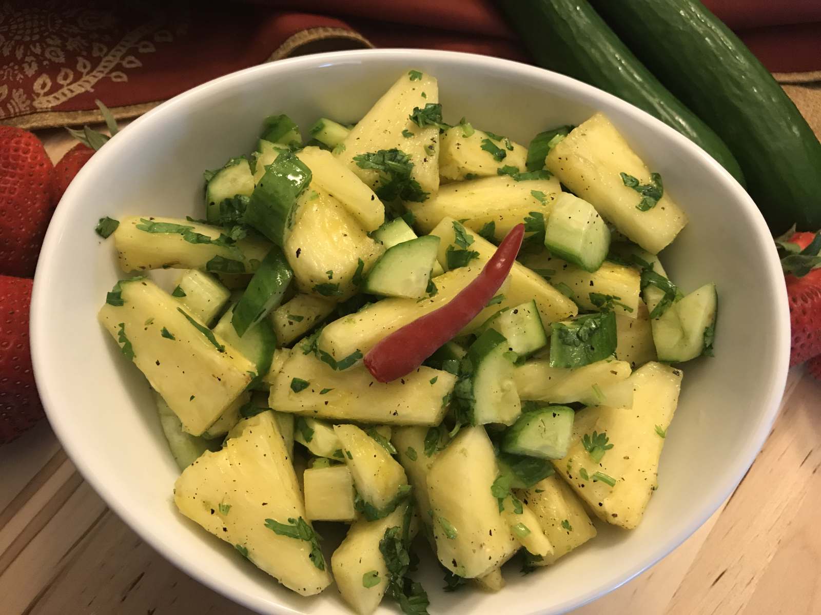 पाइनएप्पल कुकुम्बर सलाद रेसिपी - Pineapple Cucumber Salad Recipe