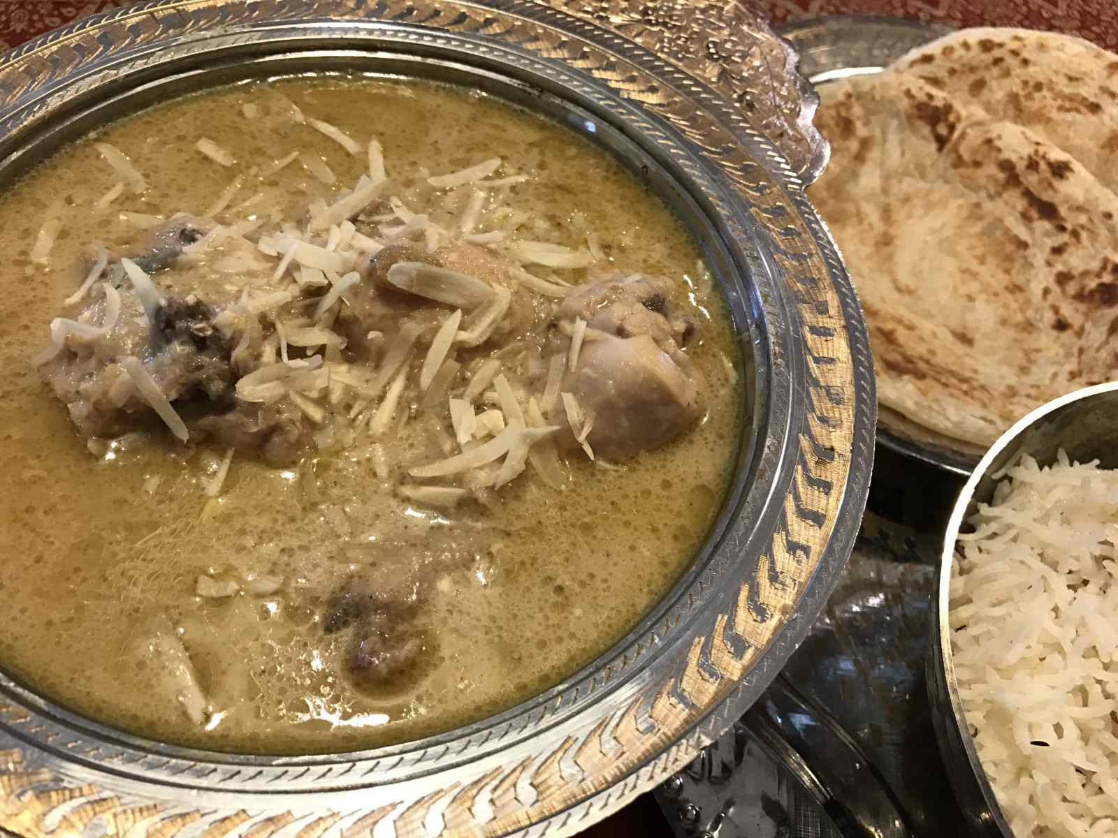 Safed Murgh Handi Recipe - Chicken In White Gravy