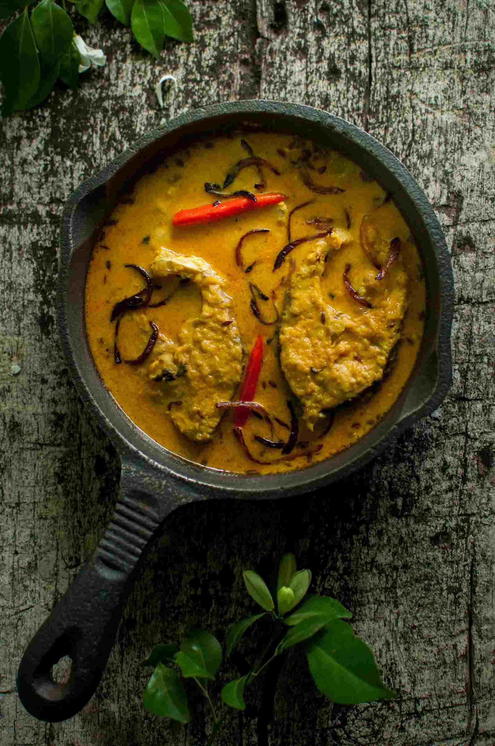 Bengali Doi Maach Recipe (Fish In Yogurt Curry)