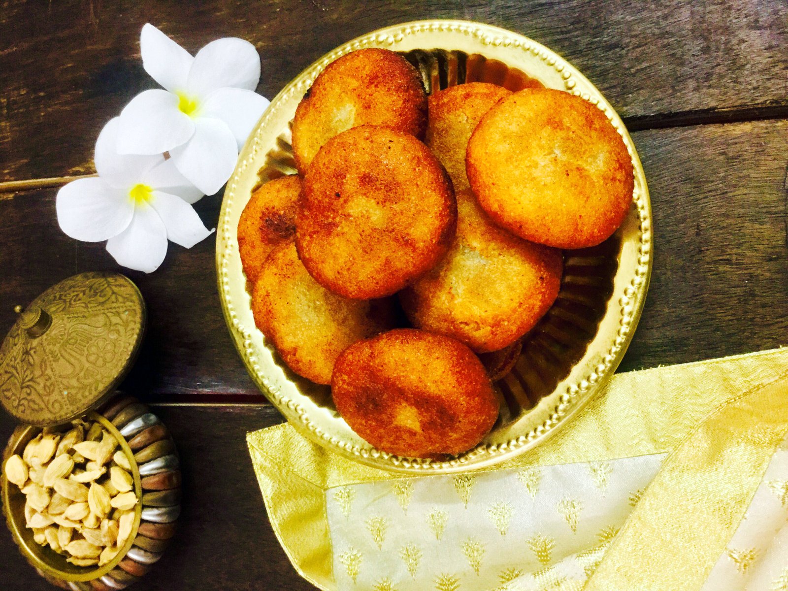 Suji Manda Pitha/Sweetened Coconut Stuffed Semolina Dumplings Recipe