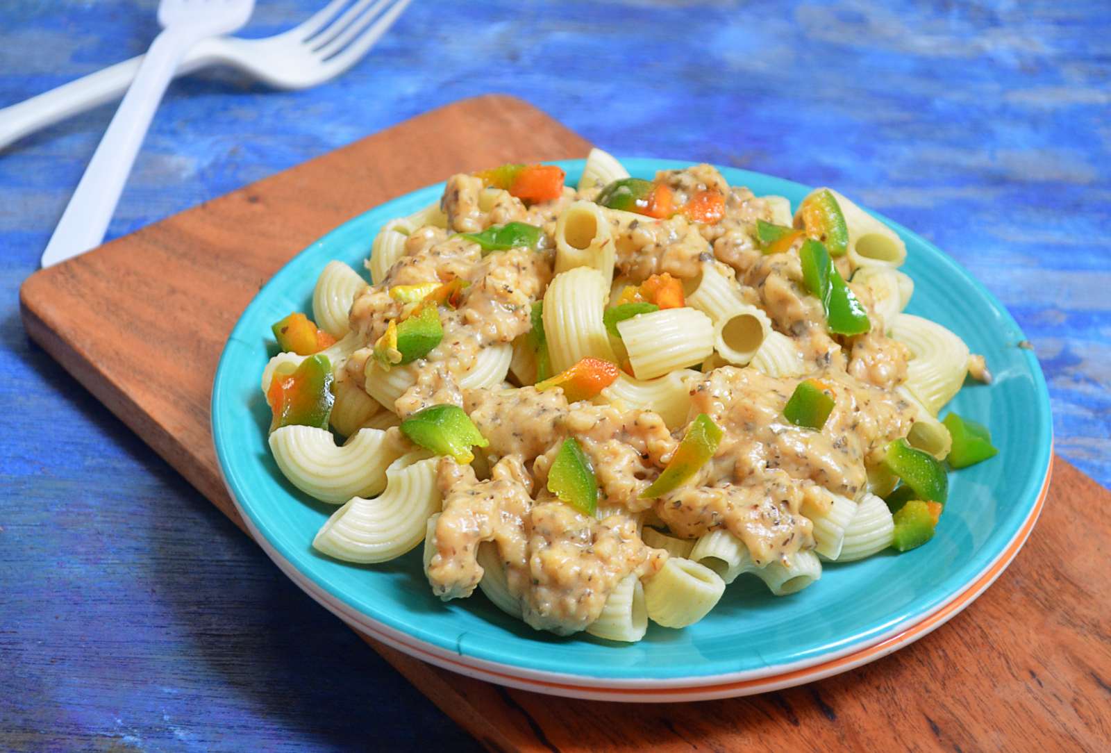 Macaroni With Tahini Sauce Recipe