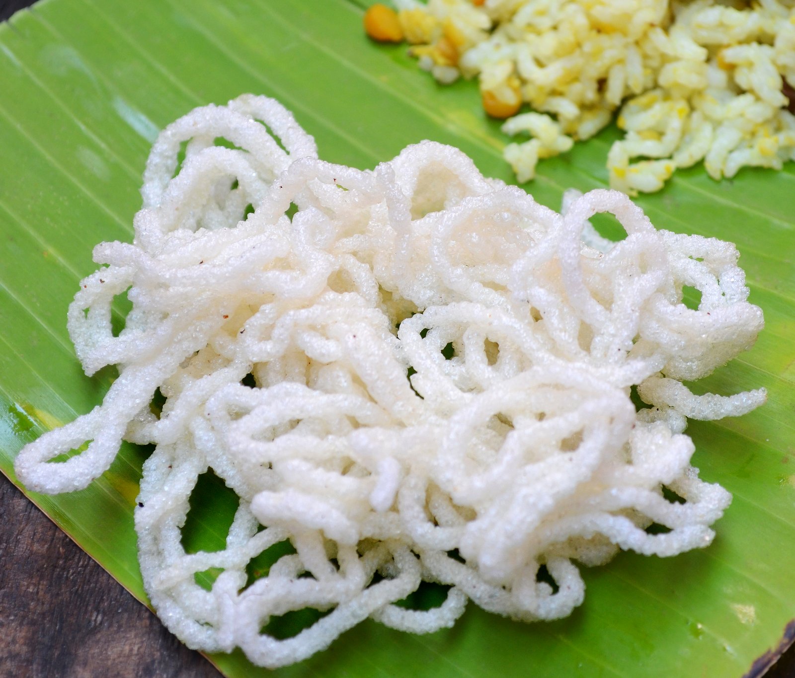 Akki Peni Sandige Recipe - Rice idiyappam Fryums