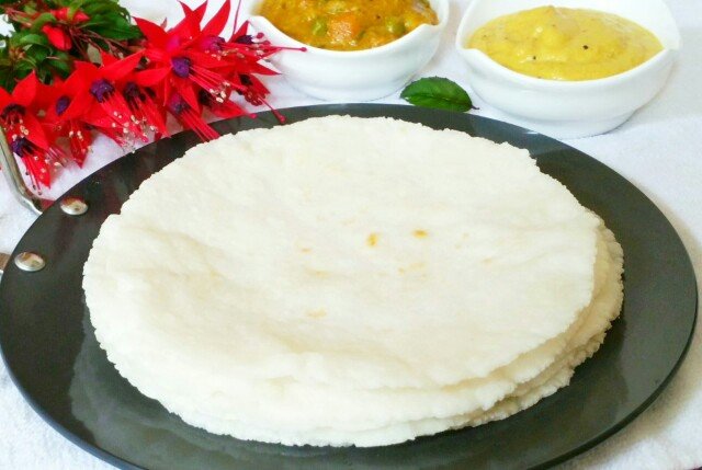 Biyyapu Rotte Recipe (Rice Flour Roti)