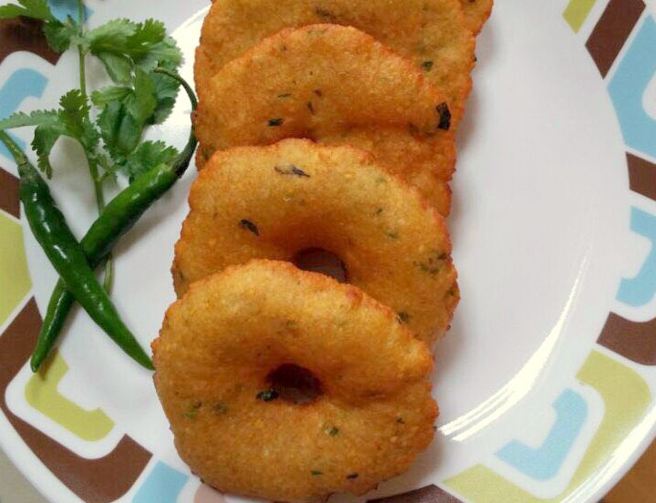 Andhra Style Multi Lentil Garelu (Vada Recipe) Andhra Style Multi Lentil Garelu (Vada Recipe)