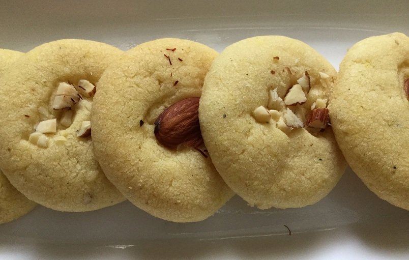Eggless Saffron Laced Almond Cookies Recipe