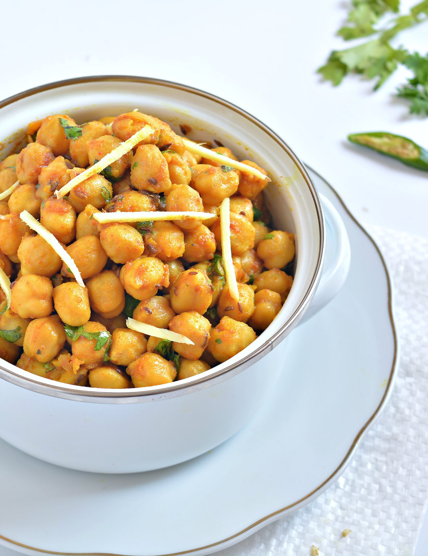 Sukhe Chole Recipe - Dry Masala Chickpeas