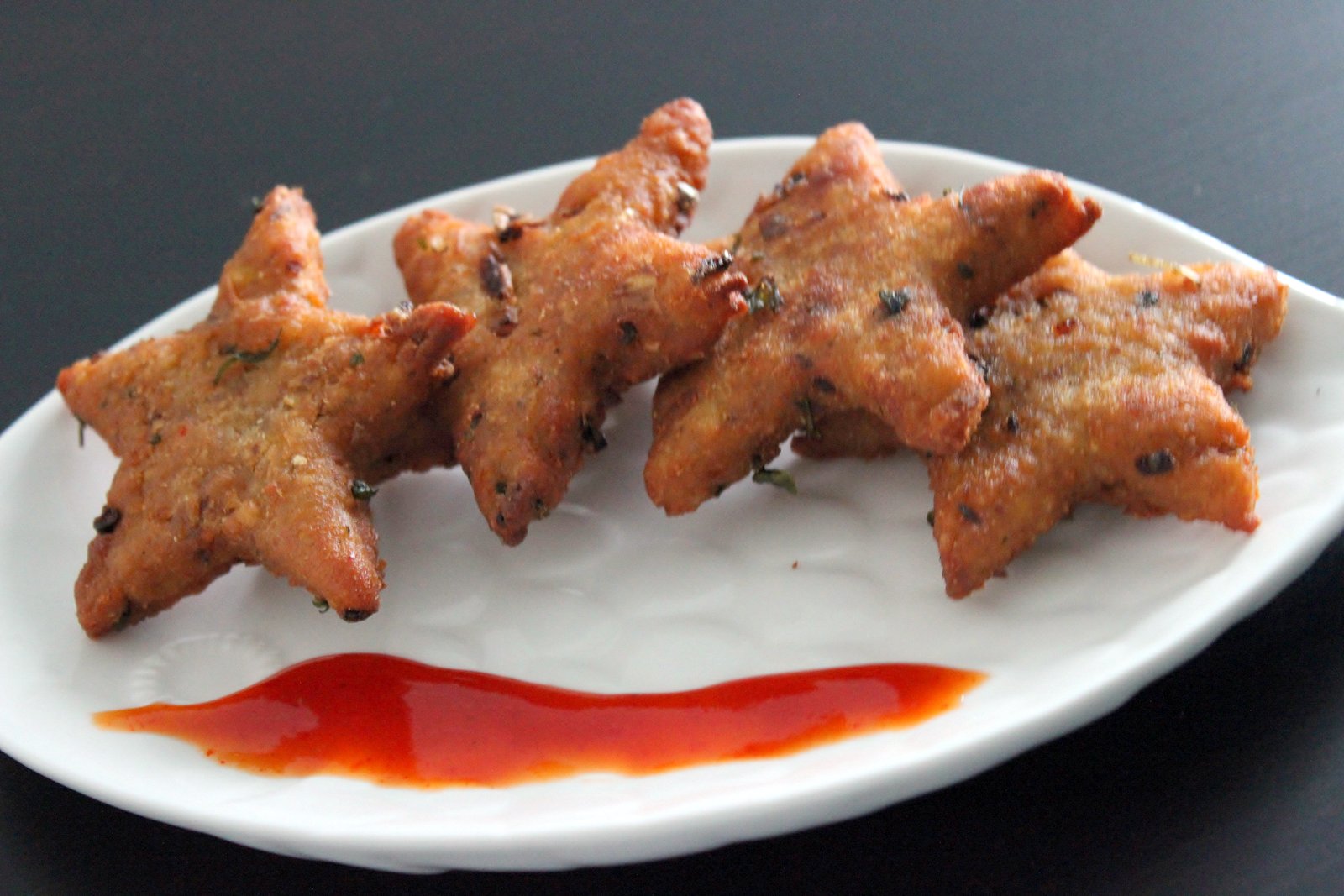 Poha Stars Recipe (Poha Potato Fritters Flavoured With Kasuri Methi)