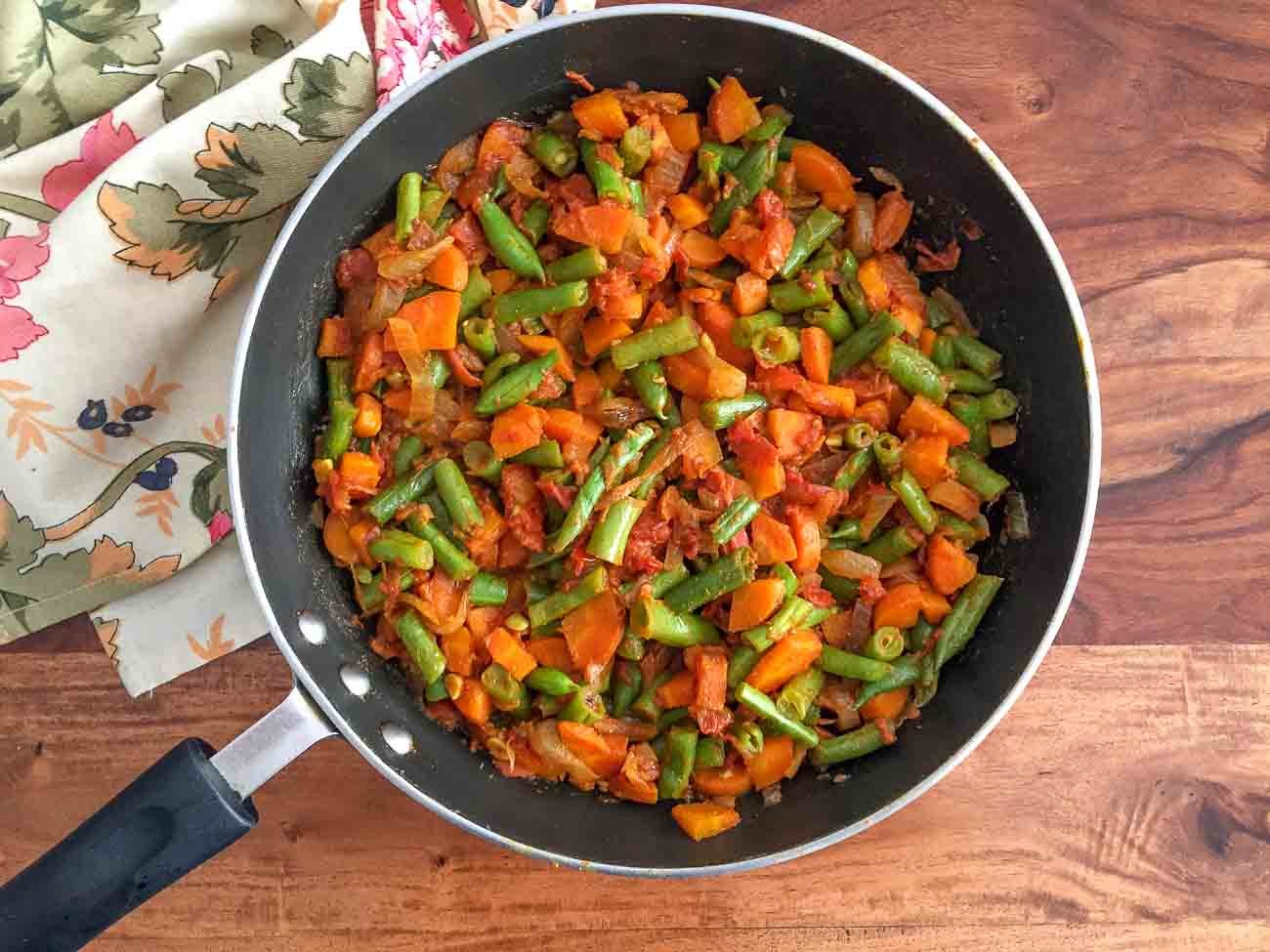 Carrot Beans Sukhi Sabzi Recipe With Simple Masala