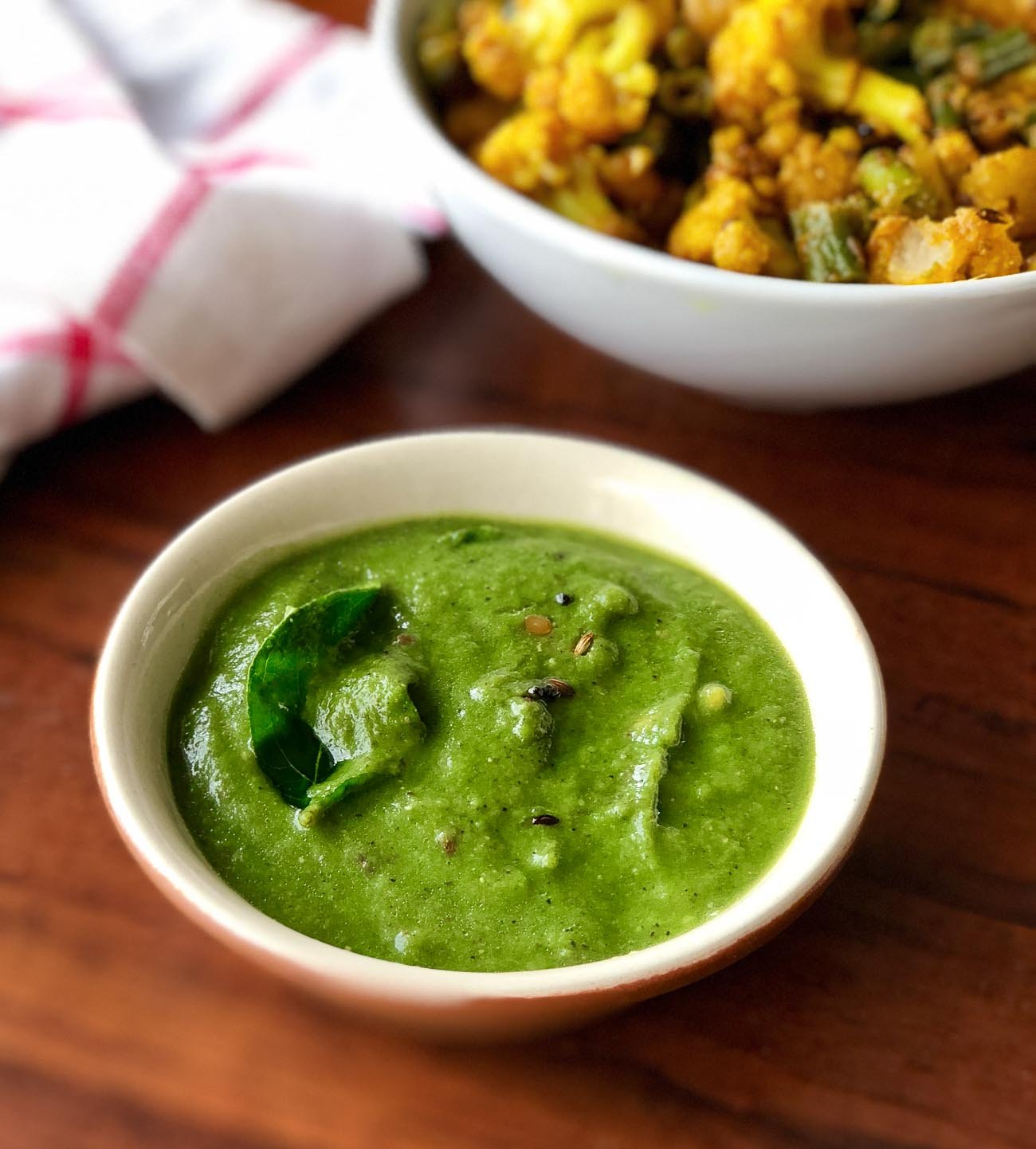 Zucchini Keerai Thogayal Recipe - South Indian Tangy Spinach and Zucchini Chutney