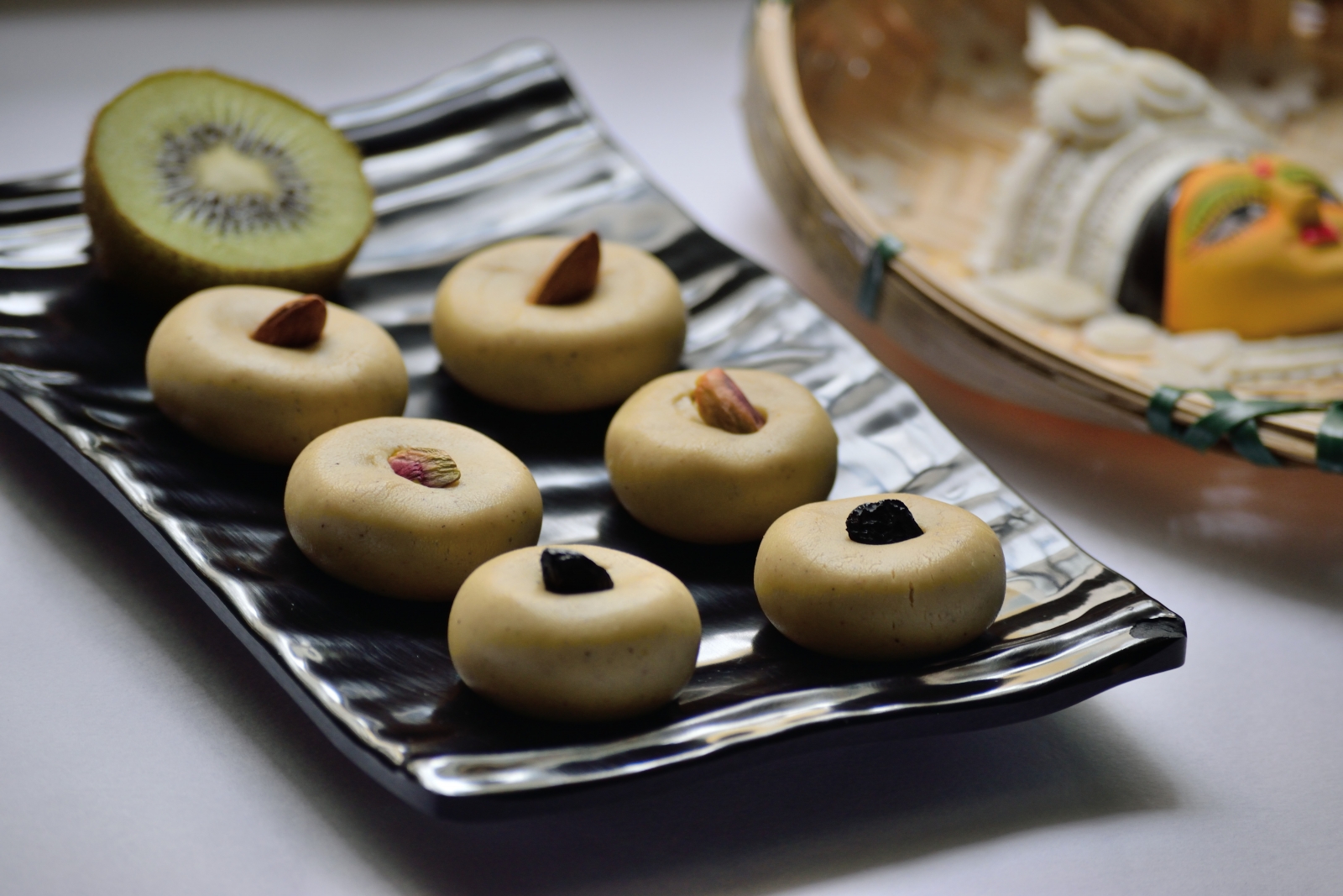 Kiwi Sondesh Recipe