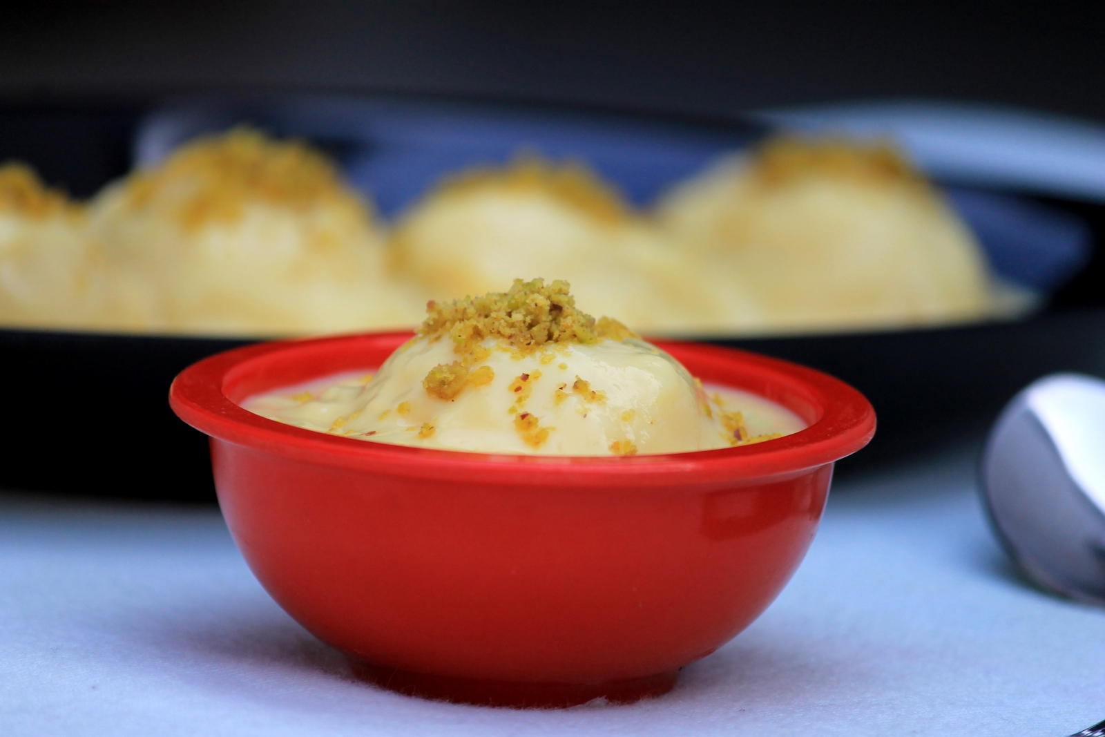 Rasgulla Custard Pudding Recipe