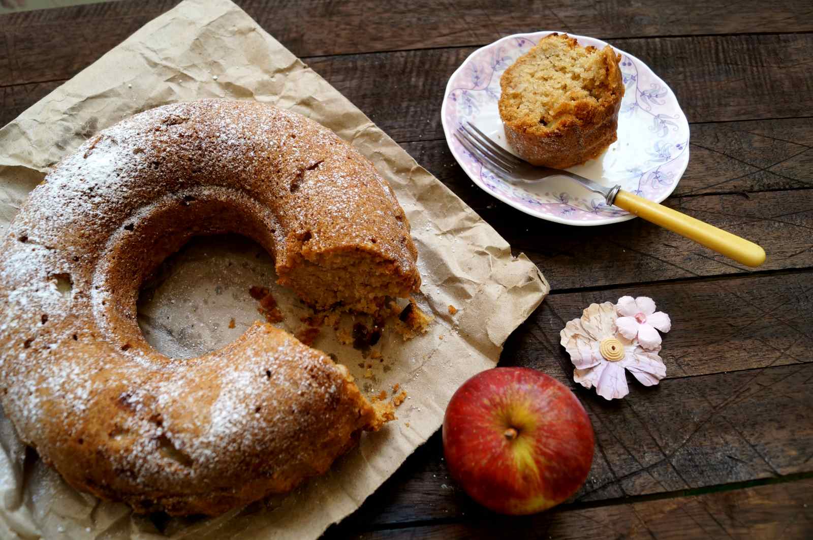 Fresh Apple Bundt Cake Recipe