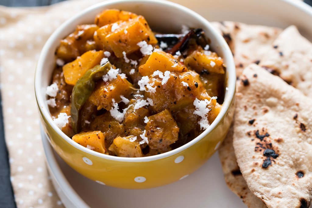 Malwani Pumpkin And Raw Mango Curry Recipe