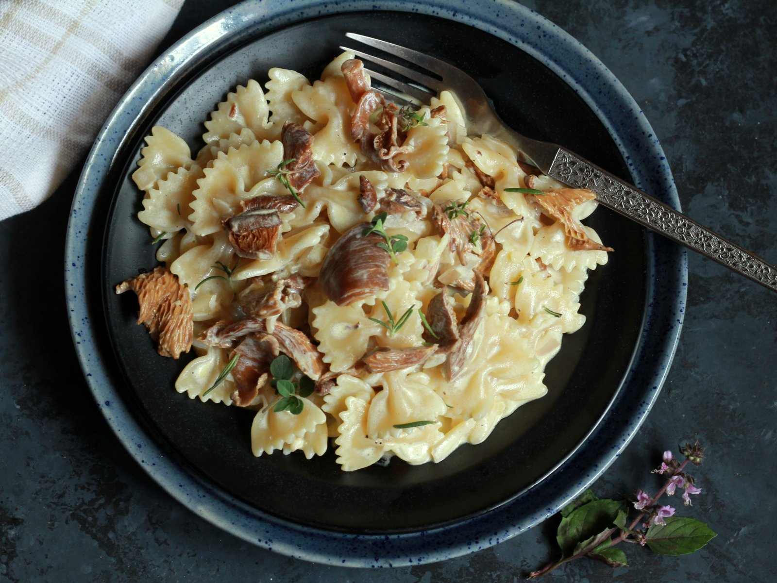 Farfalle In Creamy Mushroom Sauce Recipe by Archana&amp;#39;s Kitchen