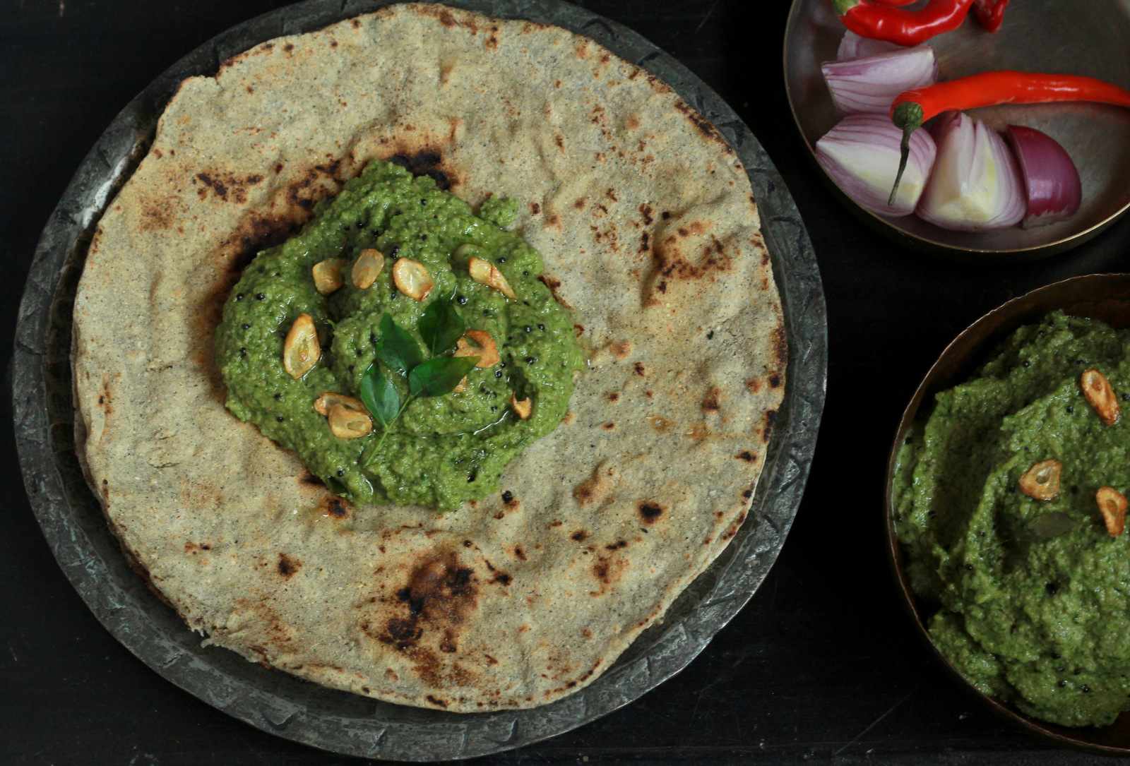 Maharashtrian Kalanyachi Bhakri Recipe With Groundnut Chutney Maharashtrian Kalanyachi Bhakri Recipe With Groundnut Chutney