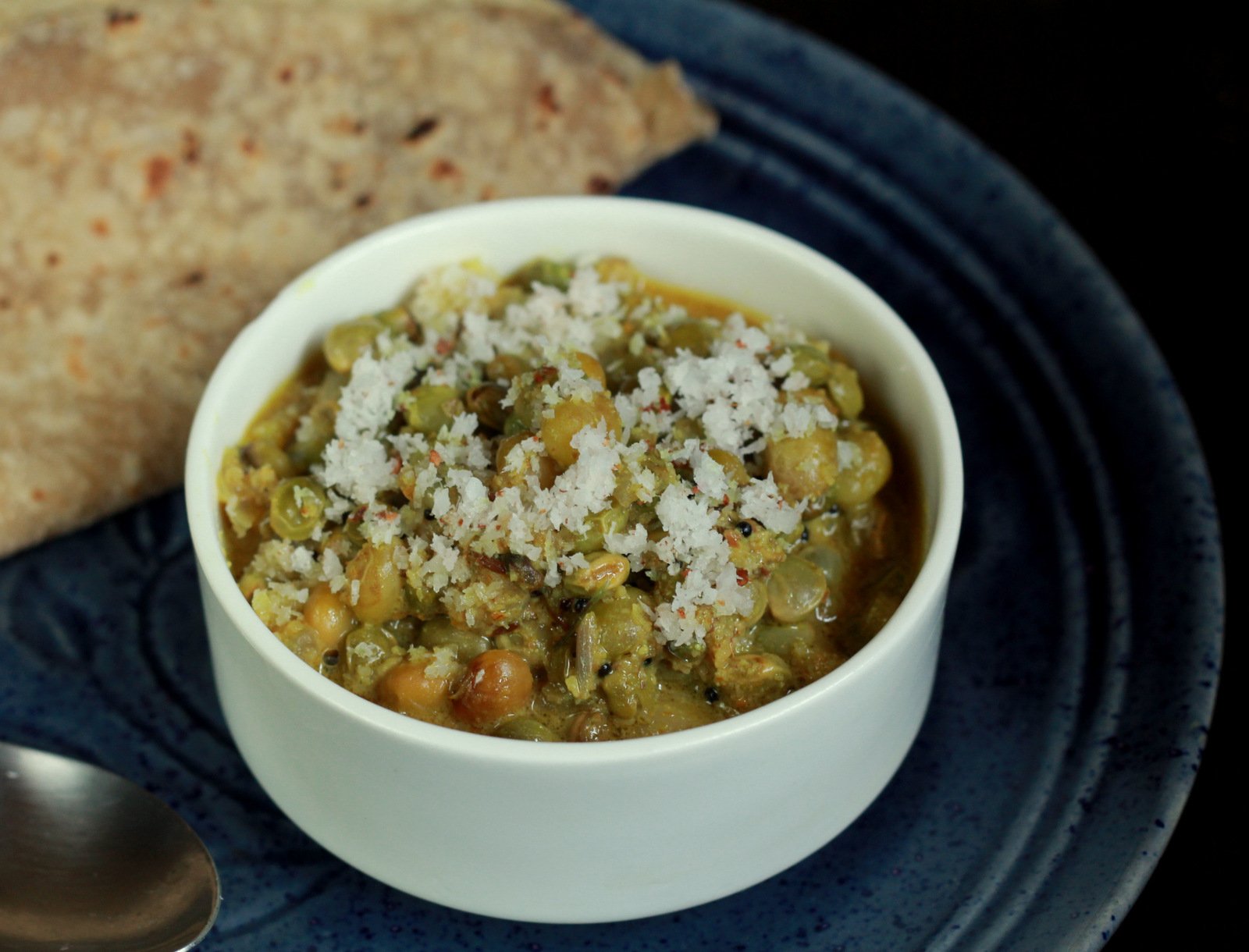 Turichya Danyanchi Usal (Maharashtrian Style Fresh Green Tuvar/Pigeon Peas Curry)