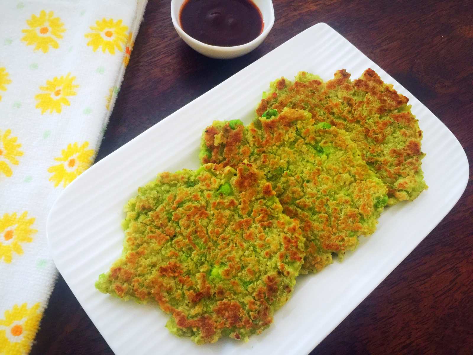 Cottage Cheese And Peas Oatmeal Pancakes Recipe