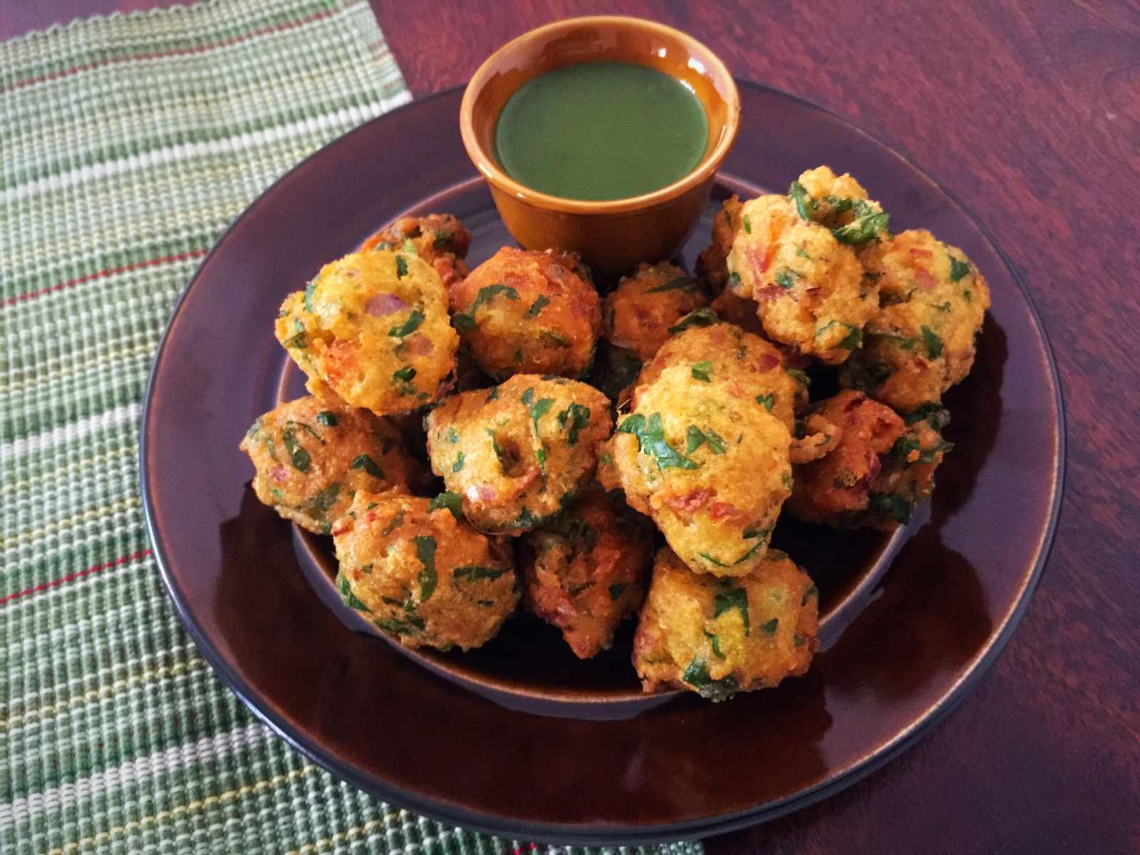 Palak And Moong Dal Pakodas Recipe 