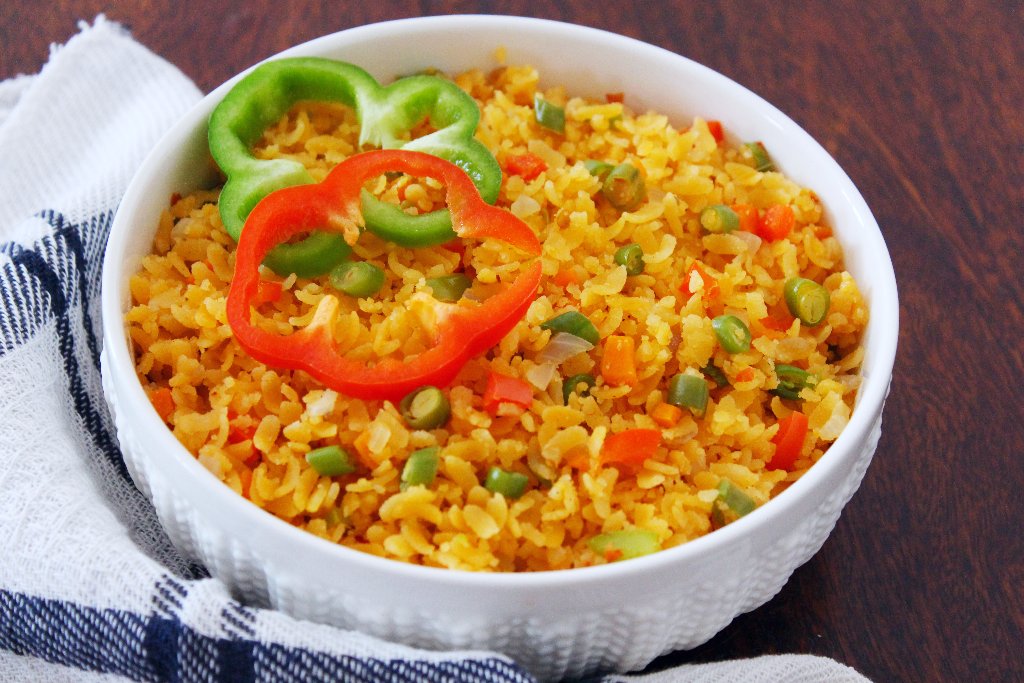 Schezwan Poha Recipe (Fusion Recipe)