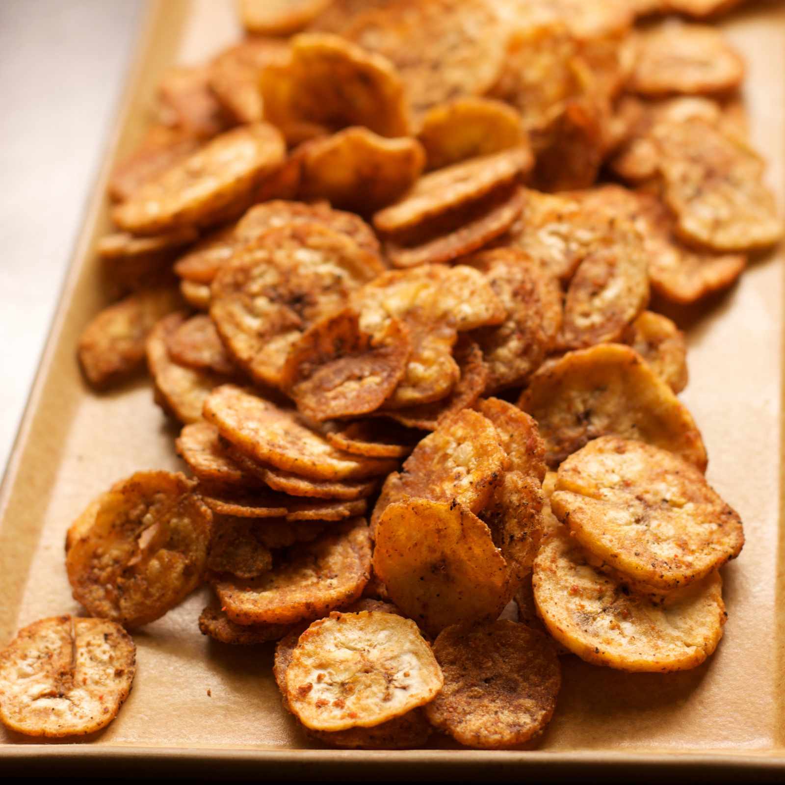 बेक्ड केले के चिप्स रेसिपी - Baked Banana Chips Recipe