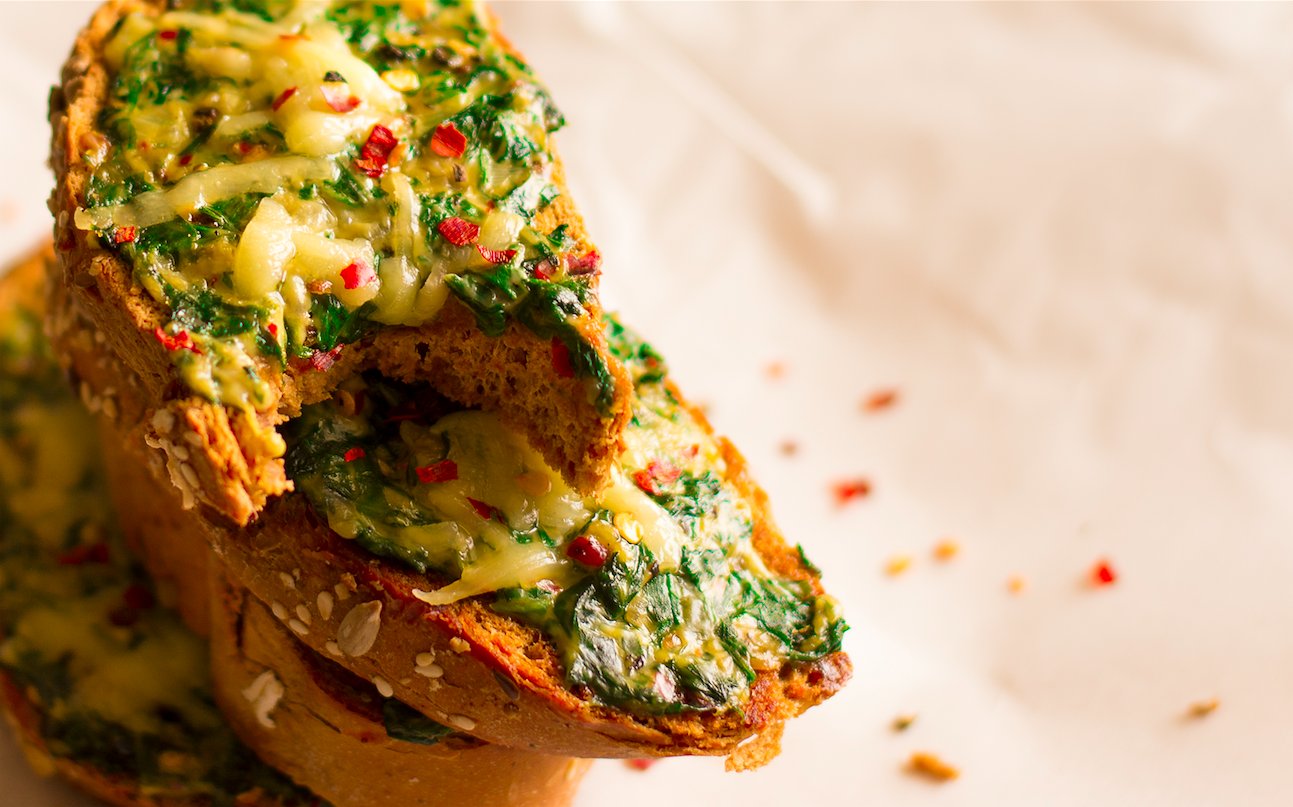 Creamy Spinach & Cheese Bread Toast Recipe