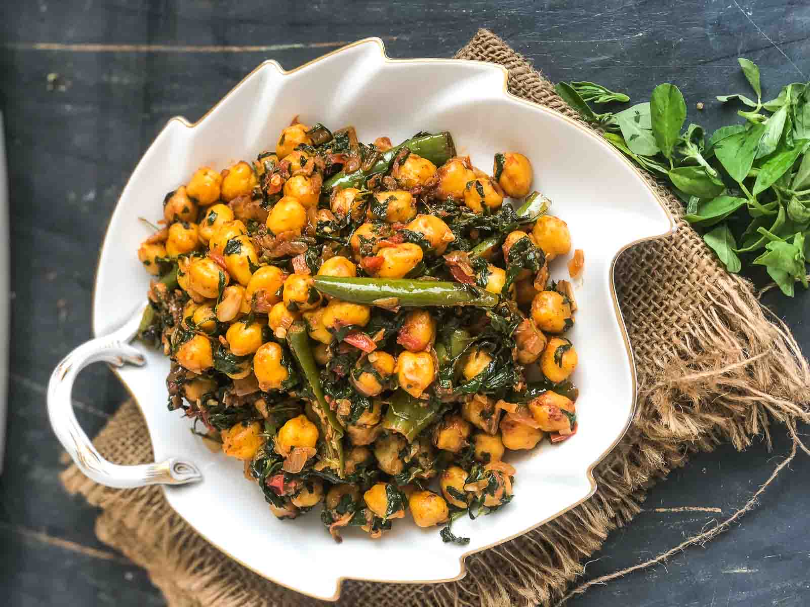 Sukhe Methi Chole Recipe 