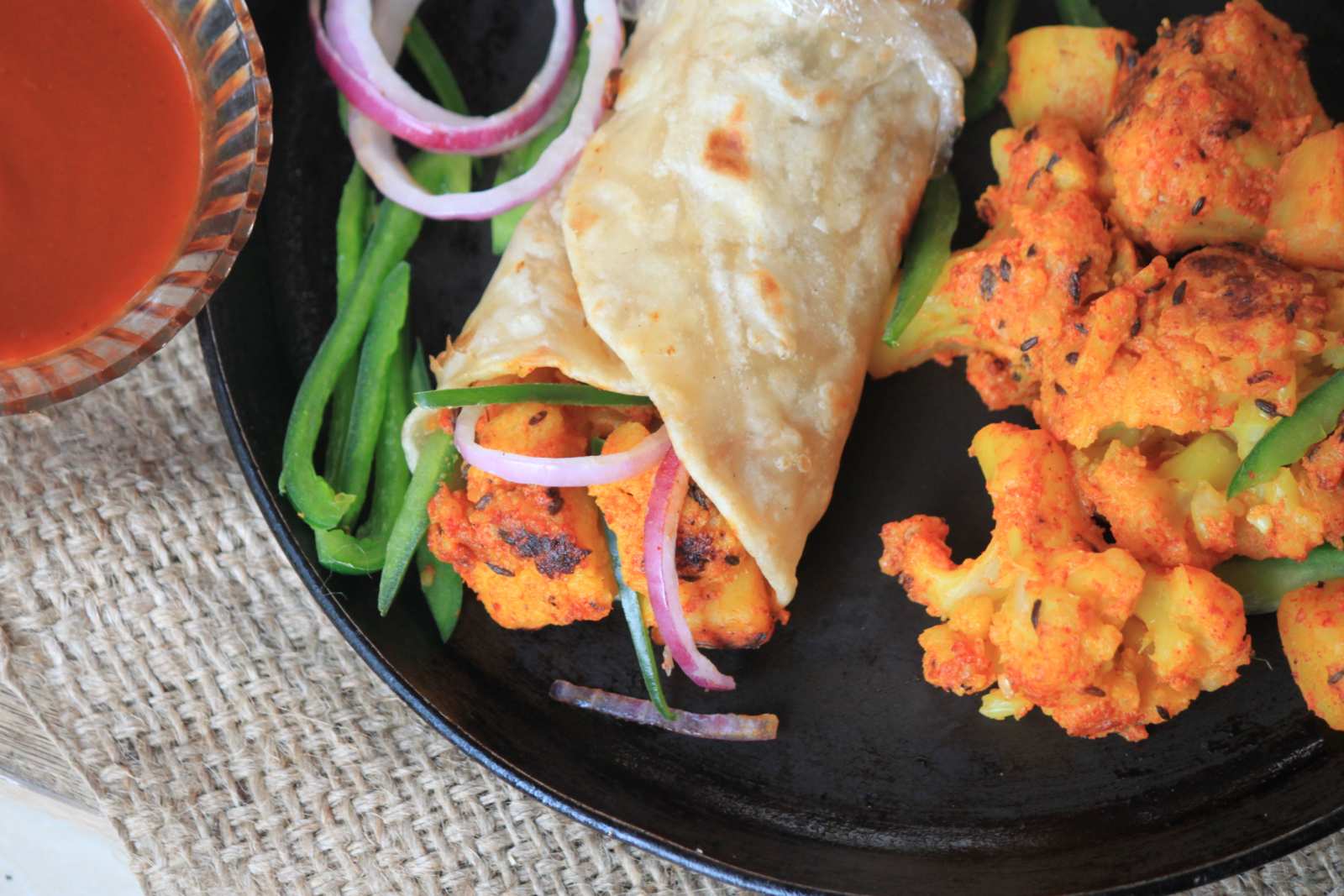 Tandoori Aloo Gobi Kathi Roll Recipe - Spicy Aloo Gobi Frankie 