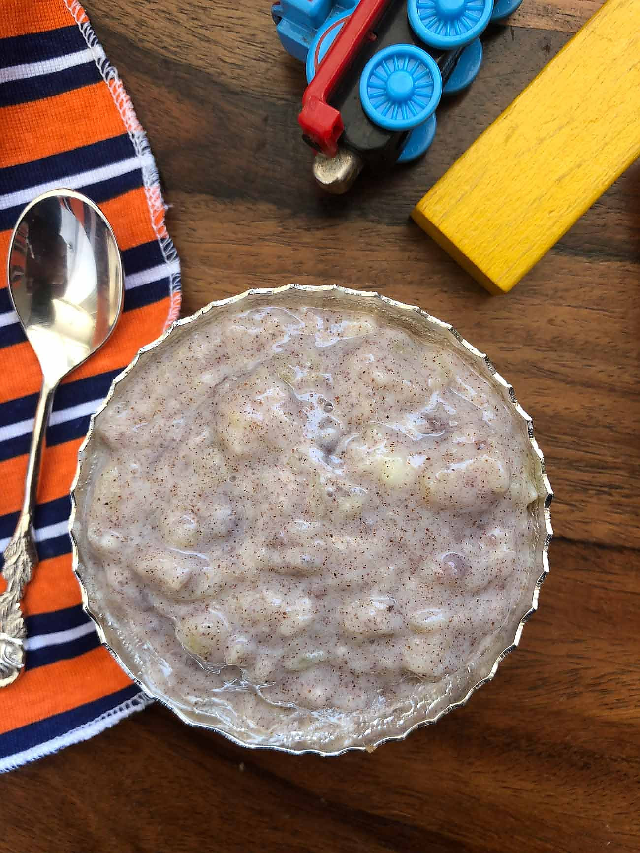 Banana And Ragi Porridge Recipe For Babies And Toddlers