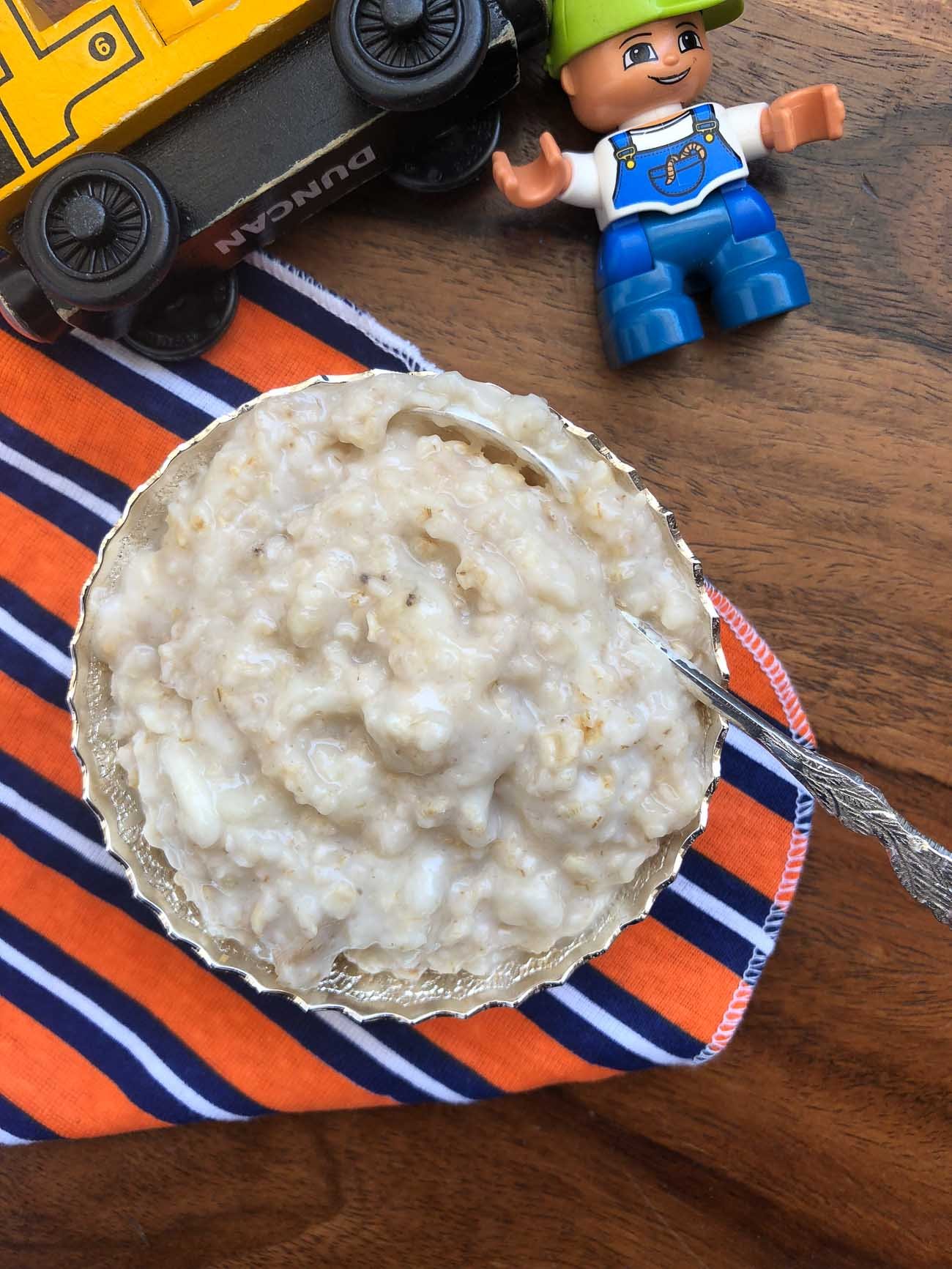 Oats banana top porridge for babies