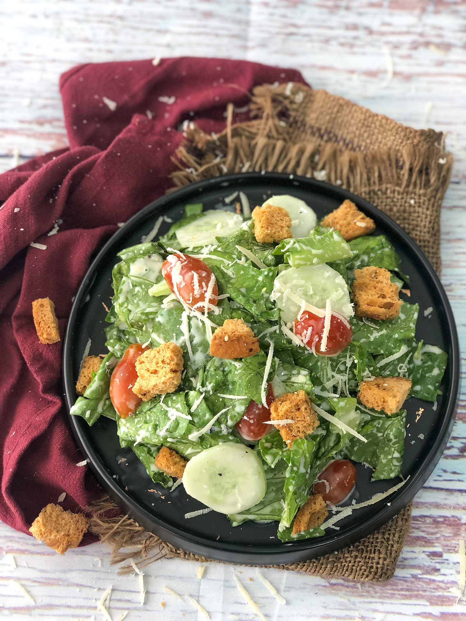 क्लासिक सिज़र सलाद रेसिपी - Classic Caesar Salad Recipe