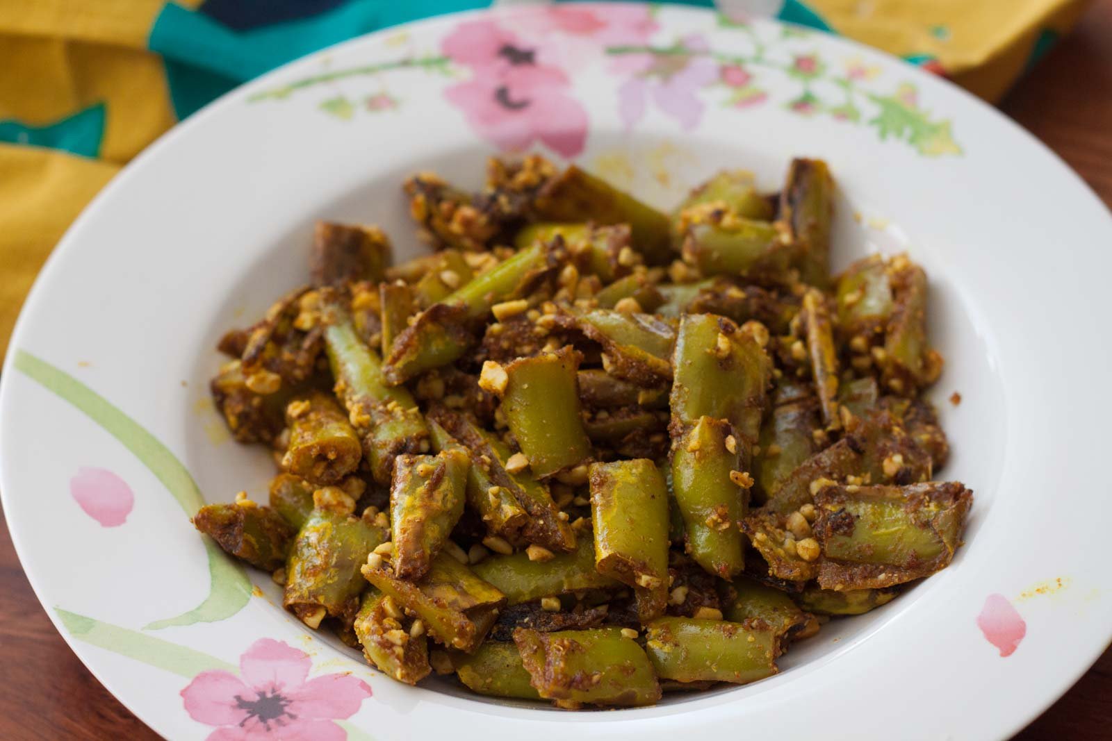 Mirch Ki Sabzi Recipe With Roasted Peanuts